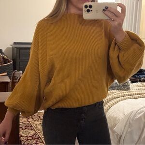 Vestique Golden Ribbed Knit Top